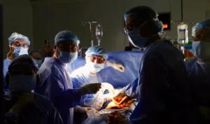 Kiểm tra sau can thiệp trên siêu âm cho thấy dòng máu qua van động mạch phổi được cải thiện rõ rệt, tim thai ổn định, ca can thiẹp tim bẩm sinh bào thai thứ 12 thành công tốt đẹp (30/12/2025)