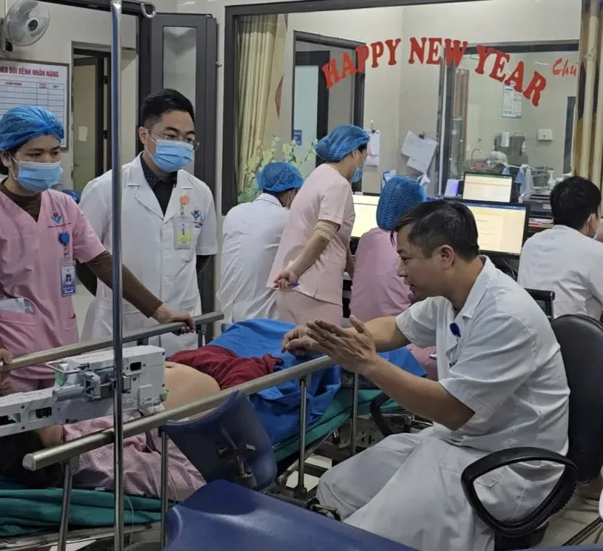 Mẹ và thai nhi đã được an toàn sau khi được các bác sĩ xử lý