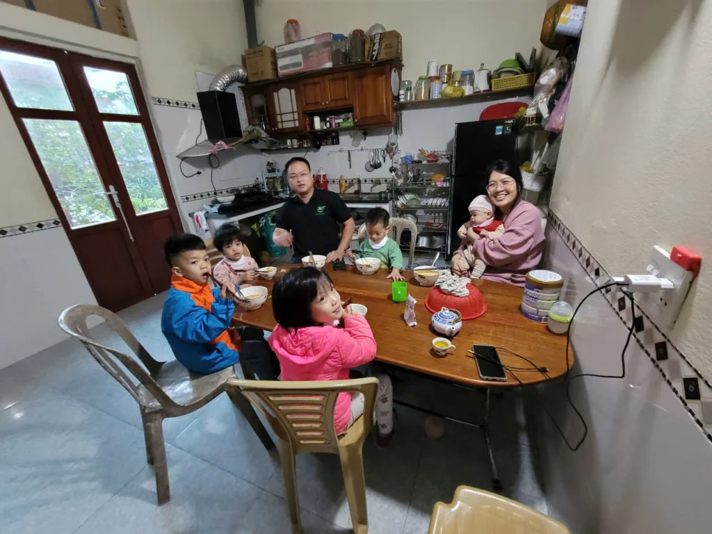 Sinh 5 đứa con nhỏ nhưng tinh thần vươn mình vẫn luôn nung nấu trong nữ doanh nhân Nguyễn Thị Định