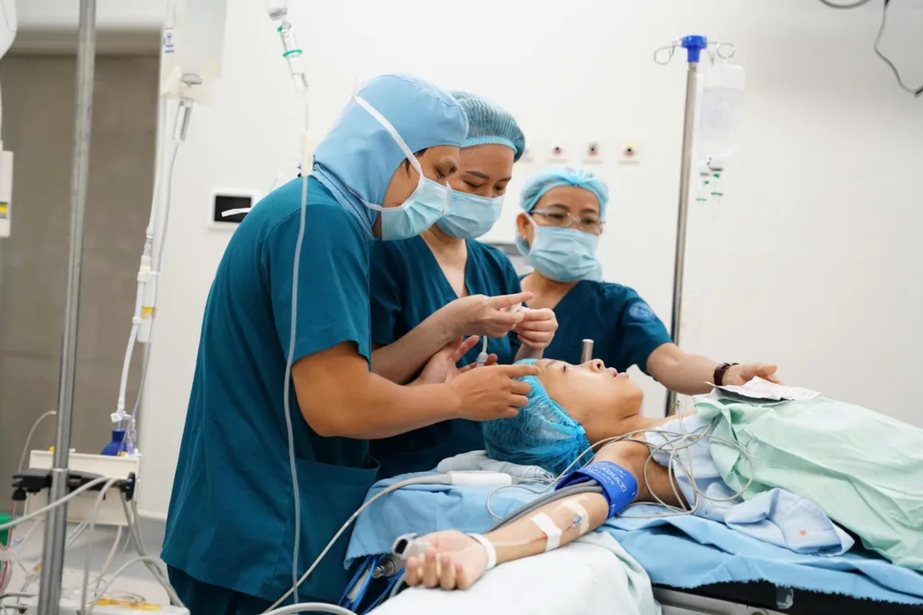 Người mẹ thực hiện ca hiến thận cứu con